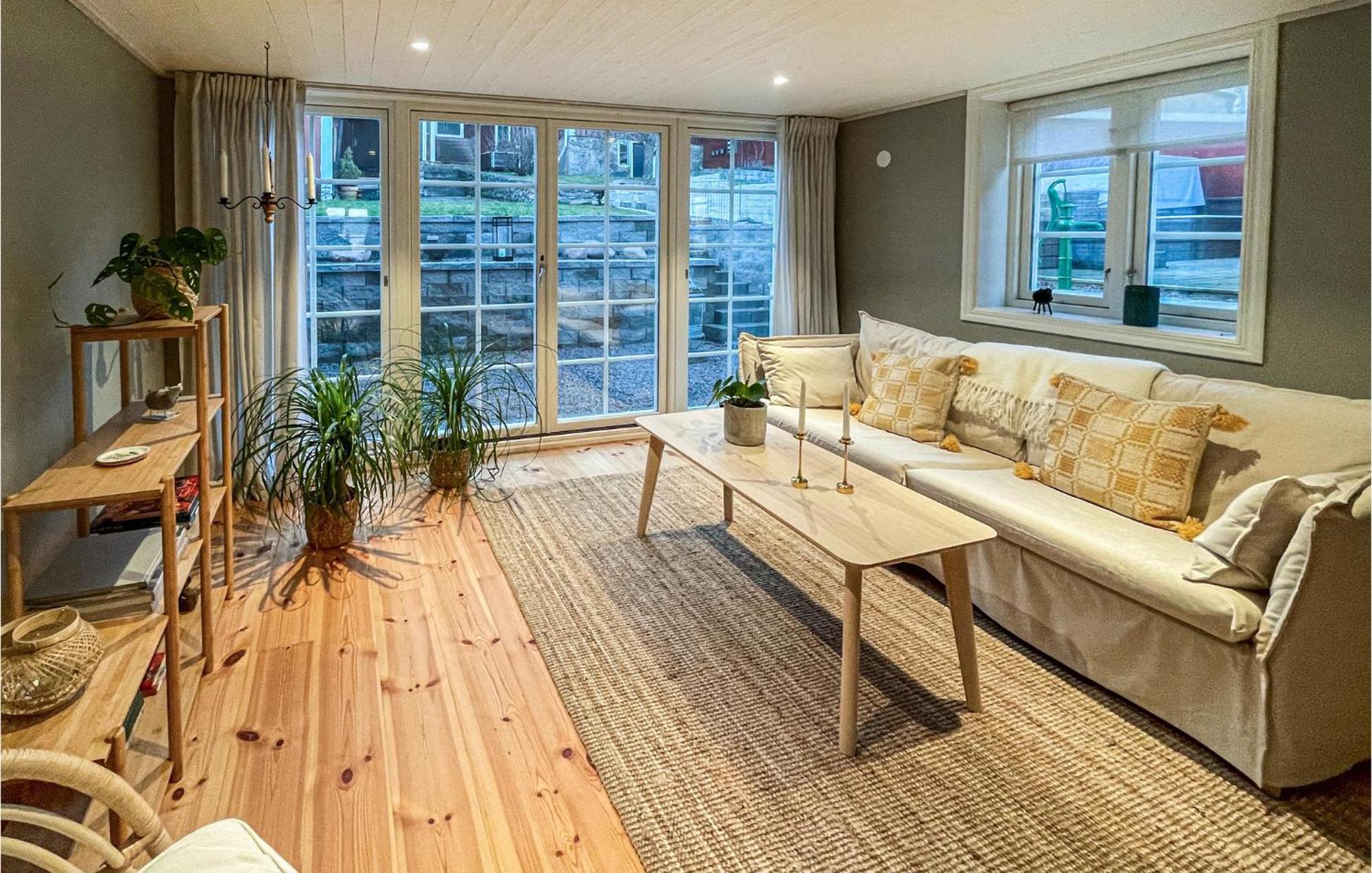1 Bedroom Lovely Home In Moensteras エクステリア 写真